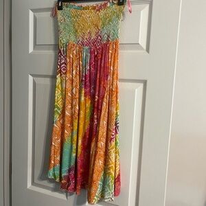 Like new Tube Top Summer Sundress. Really pretty! Only worn a few times.
